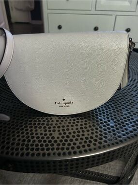 kate spade white pebbled leather saddle crossbody